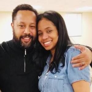 Meet your Posher, Laroyya